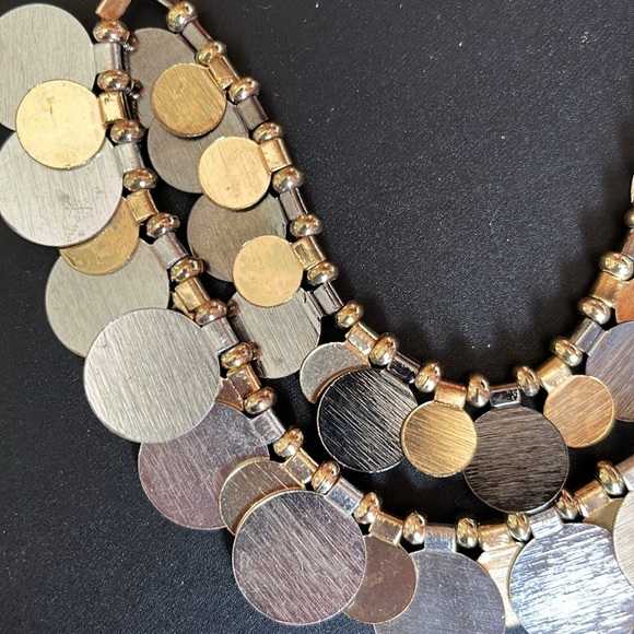 Necklace - Picture 2 of 2